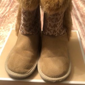 Michael Korhs brand new toddler boots
